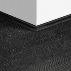 Quick Step Scotia Burnt Oak 17x17x2400mm