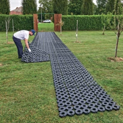 Geocross Roll In Grass And Soil Reinforcement | 1sqm -Osmo Sale laying geocross 3