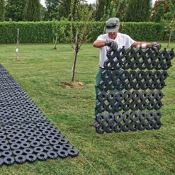 Geocross Roll In Grass And Soil Reinforcement | 1sqm -Osmo Sale laying geocross 4