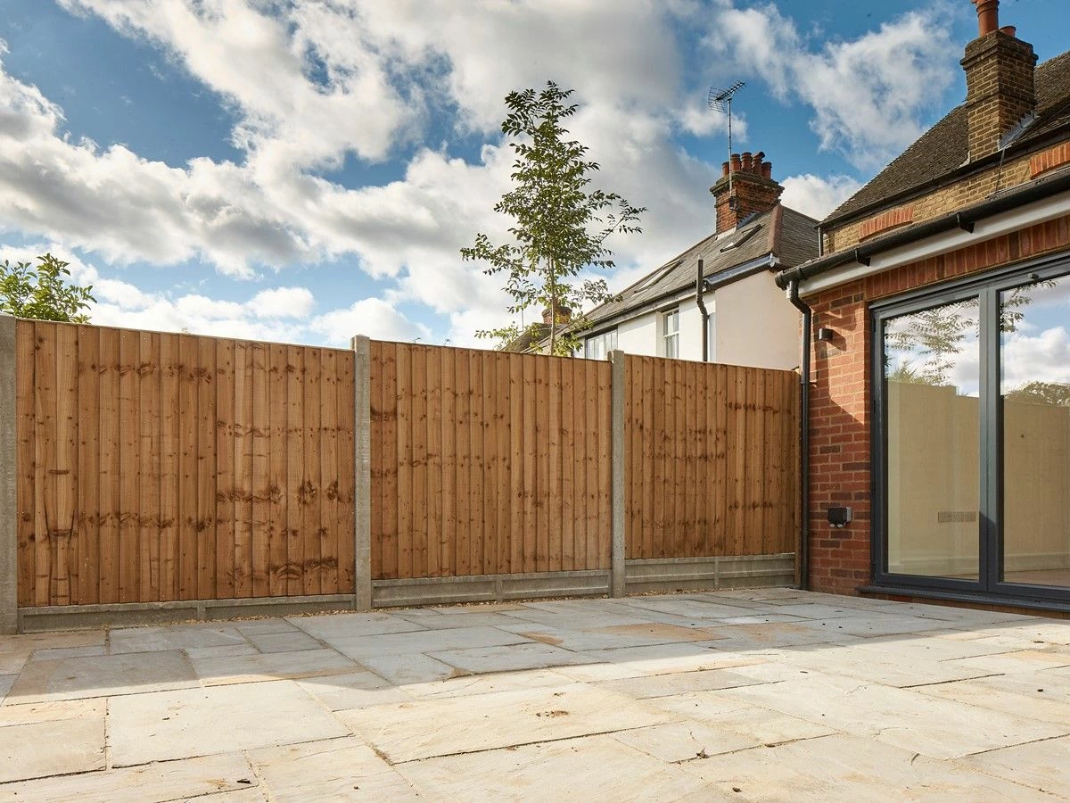 Concrete Gravel Boards | Dry-Cast | Reinforced | Smooth, Recessed & Rock Faced 9 Concrete Gravel Boards | Dry-Cast | Reinforced | Smooth, Recessed & Rock Faced - Image 9